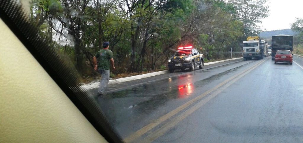 Homem morre atropelado ao consertar ônibus na BR-316 em Dom Expedito Lopes