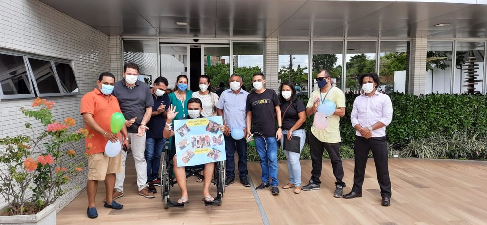 Secretário de Saúde de Floriano tem alta após 12 dias internado para tratamento da Covid-19