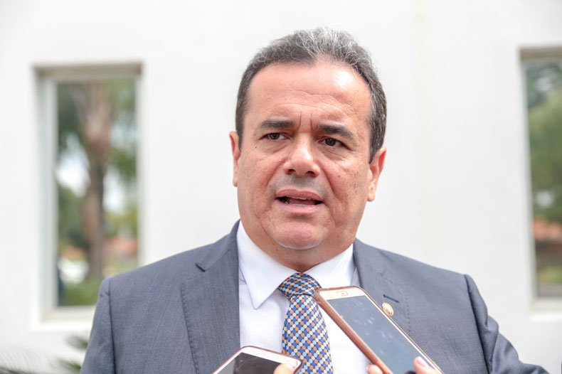Aumento de repasse não sairá de áreas essenciais, ressalta Henrique Pires