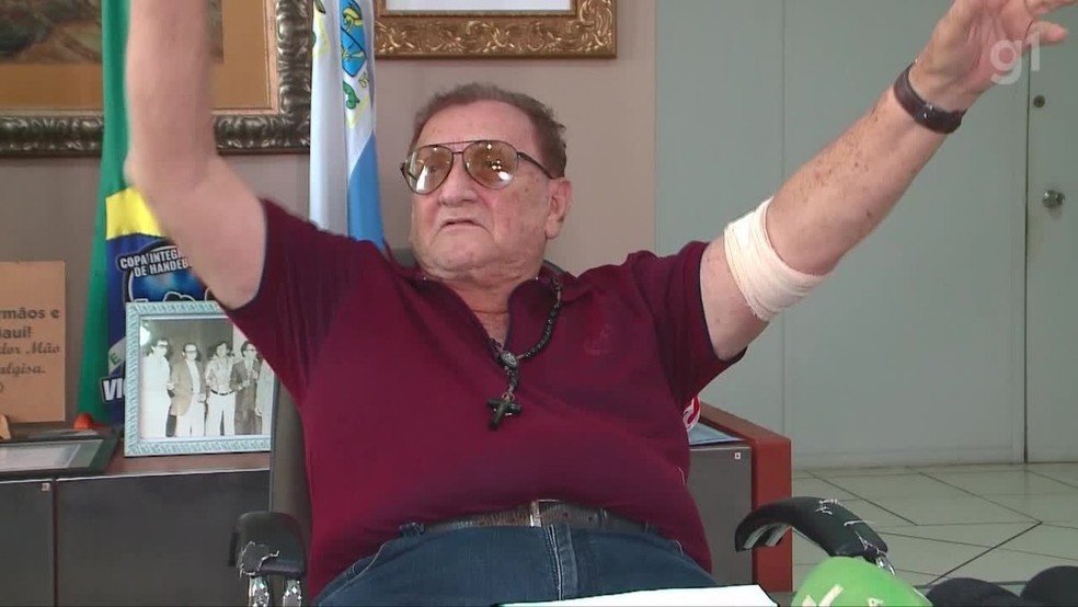 Prefeito de Parnaíba, Mão Santa, é internado em hospital de Teresina após apresentar sintomas de quadro viral