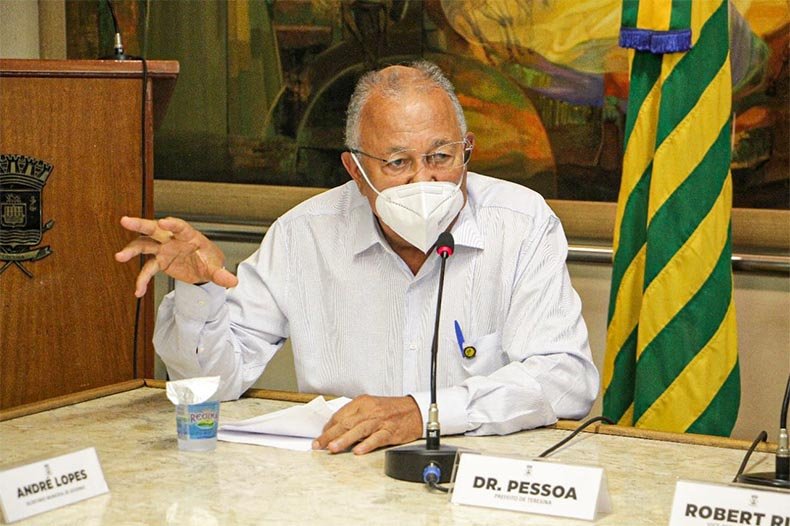 prefeito d capital do Piauí, Teresina, o Dr. Pessoa (MDB)