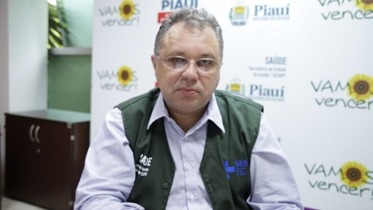 secretário de Saúde, Florentino Neto.