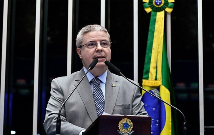 Antonio Anastasia toma posse no Tribunal de Contas da União