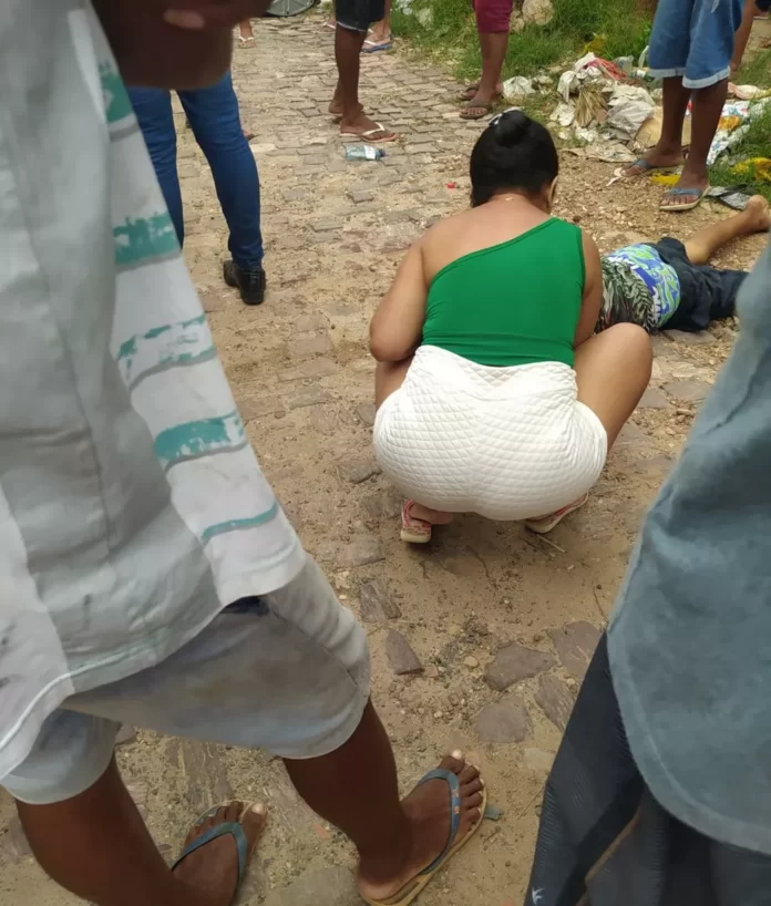 Adolescente suspeito de assaltos é morto a tiros