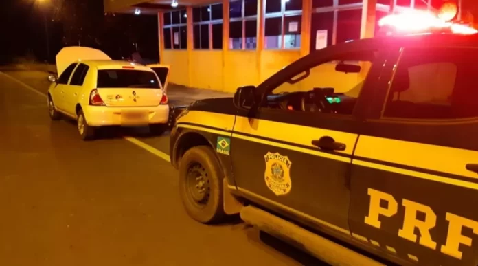 PRF prende seis suspeitos de assaltos durante abordagem na BR-343