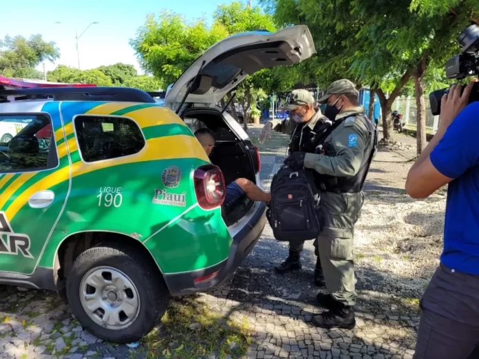 Juiz manda soltar homem preso por importunação sexual contra estudante no metrô