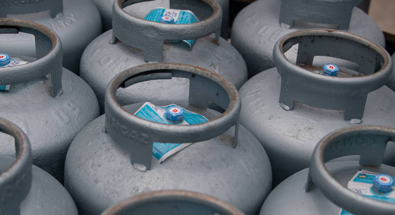 P40G-IMG-44659f5c500f081843