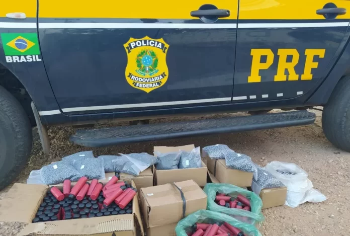 PRF apreende 200 kg de balins de chumbo e 355 tubetes de pólvora no Sul do Piauí; um homem preso