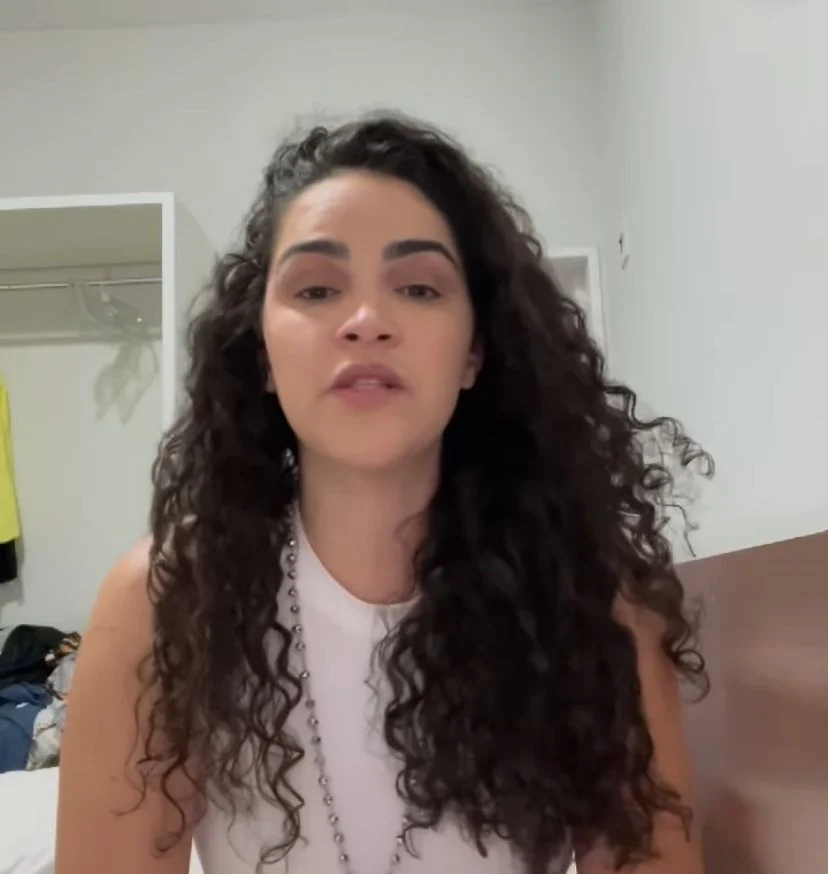 atriz-que-aparece-em-cartaz-polemico-de-peca-sobre-jesus-faz-desabafo-e4c19166-fc2b-4456-aeaf-4663dd0f9f36