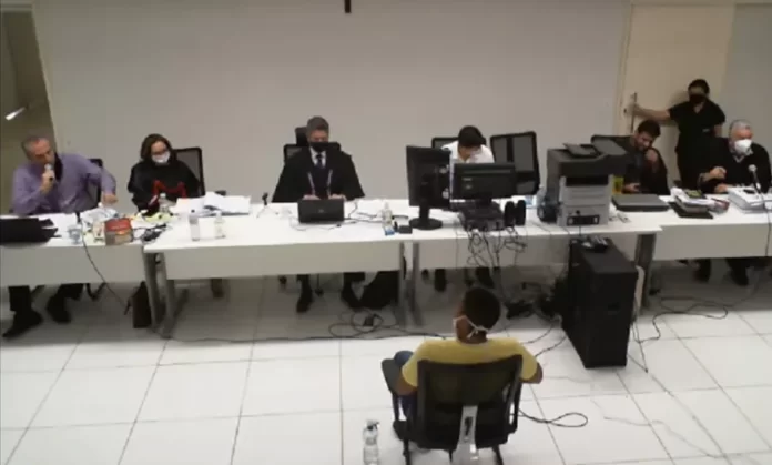‘Sei que sou um monstro’, diz pai acusado de matar filha de 1 ano a facadas no Piauí durante julgamento