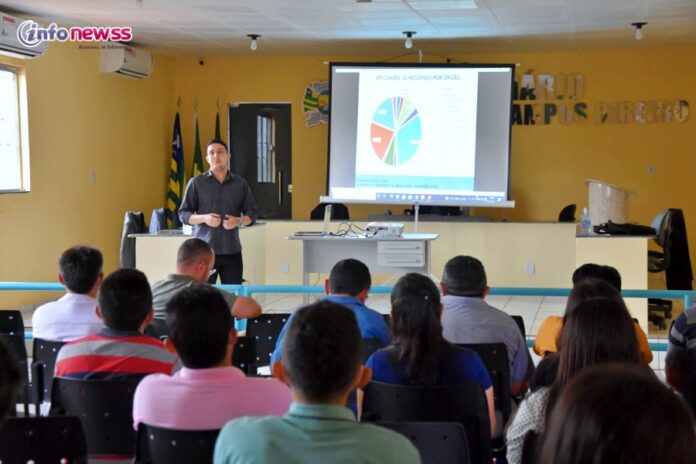 Audiência pública apresenta as metas fiscais do Executivo referente ao 2° semestre de 2021 e apresenta LDO para 2023 em Belém do Piauí - PI - DSC_0420