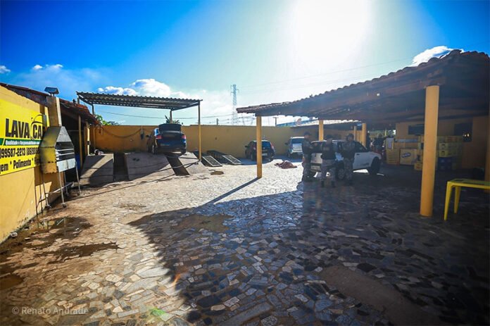 Bandidos se passam por clientes e matam dono de lava jato no Piauí