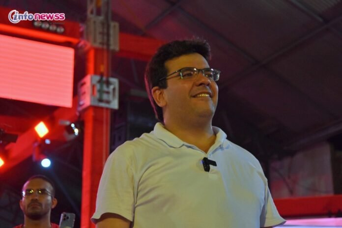 Rafael Fonteles e caravana do Time do Povo lançam pré-campanha em Picos - DSC_0874