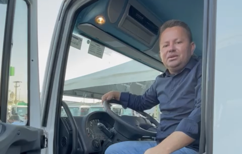 C9E60CAC-E59B-4E27-AAF7-8744D8F2B555