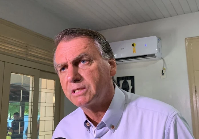 No Piauí, Bolsonaro acusa ministro Alexandre de Moraes de favorecer Lula