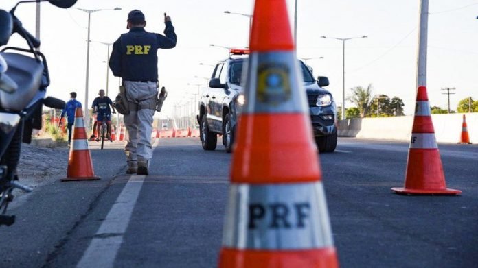prf-inicia-a-operacao-finados-em-todas-as-rodovias-federais-do-piaui-d5f14788-e04d-4d70-a4f7-20903ff14005