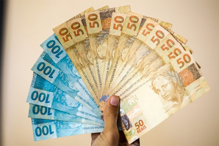 PIS/PASEP com valor de R$ 1.412 é pago HOJE pela Caixa; veja quem recebe PIS/PASEP com valor de R$ 1.412 é pago HOJE pela Caixa; veja quem recebe