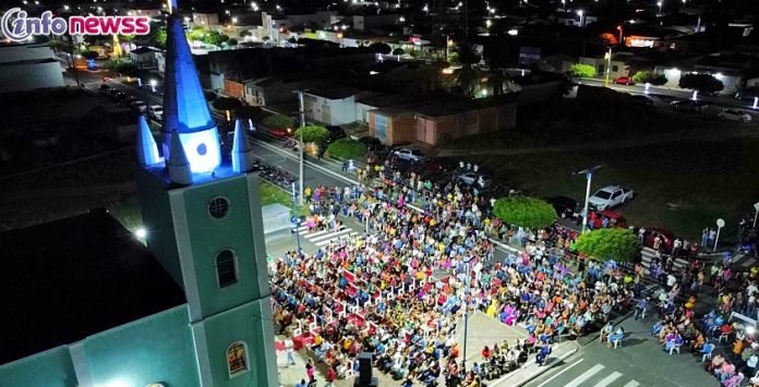 Missa-solene-celebra-aniversario-da-cidade-e-dia-do-catolico-em-Belem-do-Piauidji_fly_20221212_195754_103_1670886007029_photo_optimized