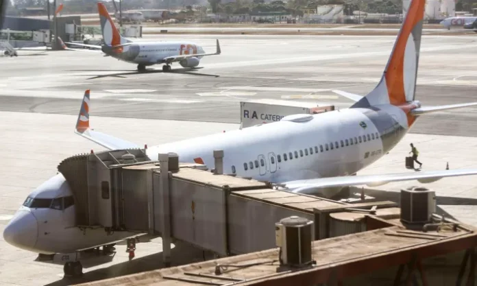 avioes-aeroporto_mcamgo_abr_290720221818-15