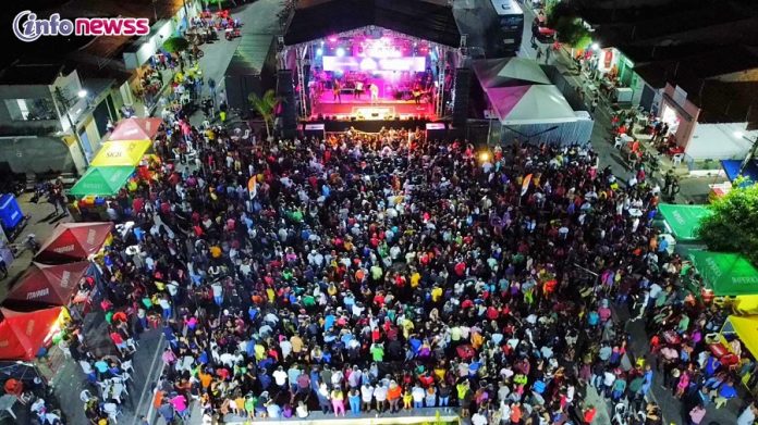 Confira fotos dos shows com Xenhenhem, Bonde do Brasil, Henry Freitas e Karlla Thalyta nos Festejos de Floresta do Piauí - WhatsApp Image 2023-06-10 at 5.57.26 AM (1)