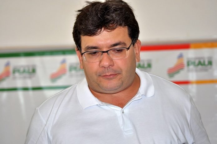 Ao lado do prefeito Dr. Corinto, Governador Rafael Fonteles inaugura pavimentação e visita obras de educação e segurança em Marcolândia — PI - DSC_0736