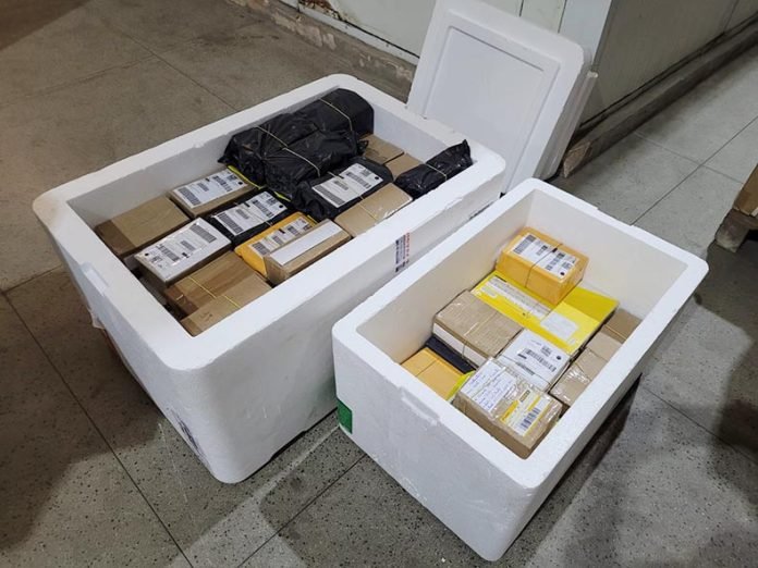 C608ADF9-C9AE-428E-9A8F-49957CF7482D
