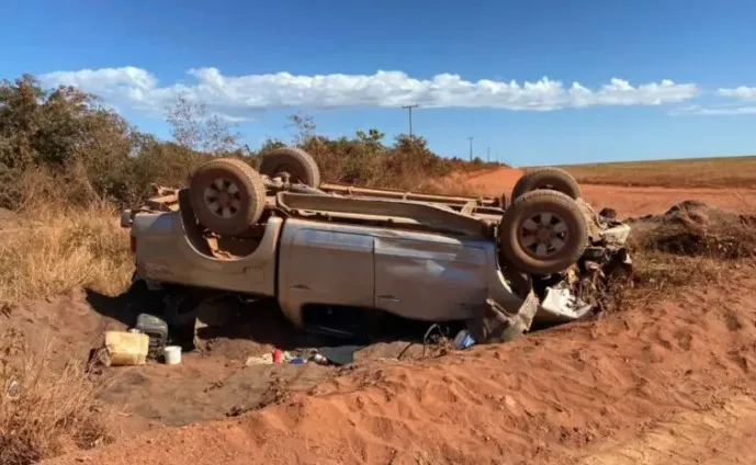 professor-morre-em-grave-acidente-de-carro_7320249697614861862