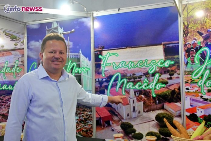 Feira dos Municípios tem início e divulga as potencialidades do Piauí - IMG_2247