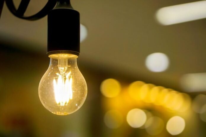 lampada-energia-980x653-1