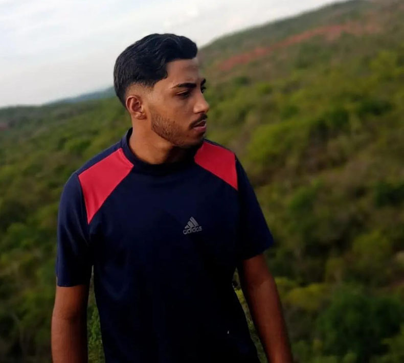 2FD014FF-65D0-45B2-8CEF-76DE00EEBE3F