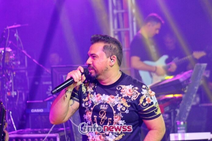 Veja fotos dos shows com Xand Avião, Francis Lopes e John Moraes no aniversário de 28 anos Floresta do Piauí -IMG_2273