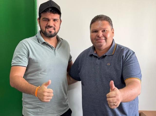 Admaelton Bezerra ganha apoio do prefeito de Lagoa do Sítio em sua pré-candidatura à APPM
