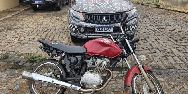 Força Tática apreende motocicleta com sinais de adulteração em Paulistana