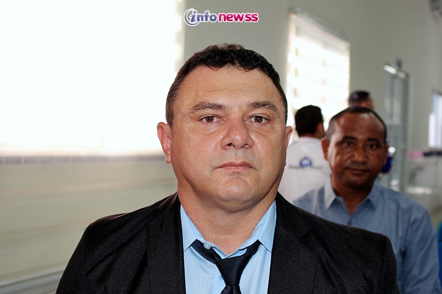 IMG_8849Veja fotos da solenidade de diplomação dos prefeitos de Caridade do Piauí, Curral Novo e Simões