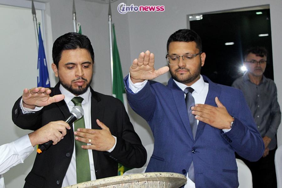 IMG_2472Jônathas Noronha é empossado prefeito de Belém do Piauí ao lado de Aluísio Carvalho, e Elieudo Júnior é eleito presidente da Câmara