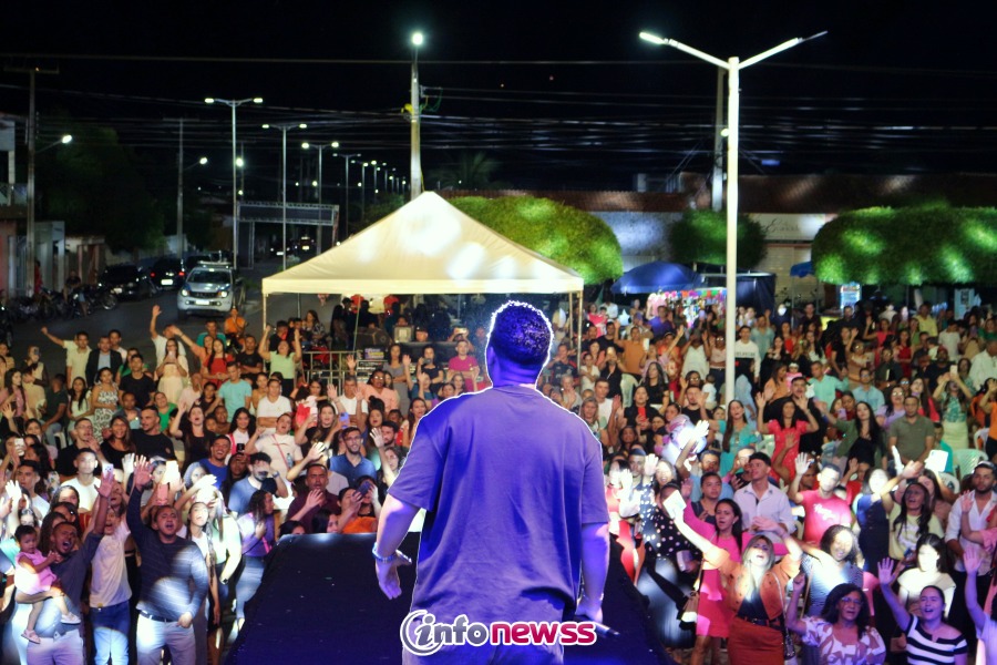 IMG_6083 - Culto evangélico e show gospel com Paulo Neto marcam 29º aniversário de Caridade do Piauí