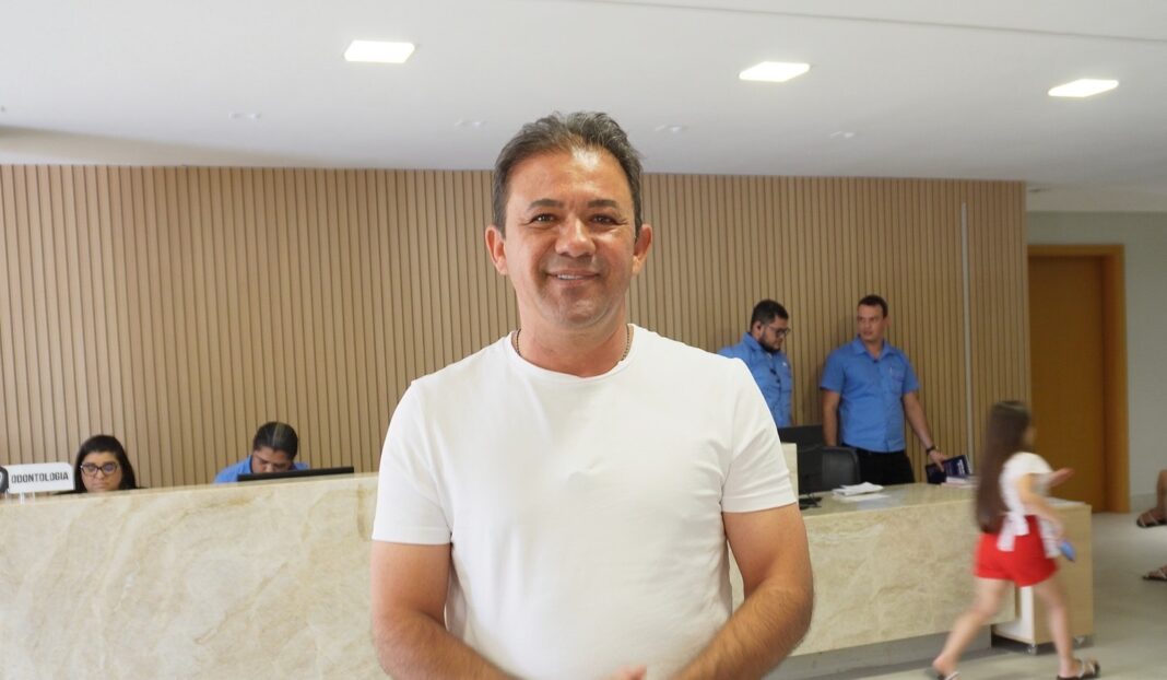 prefeito de Araripina, Evilásio Mateus (PDT)