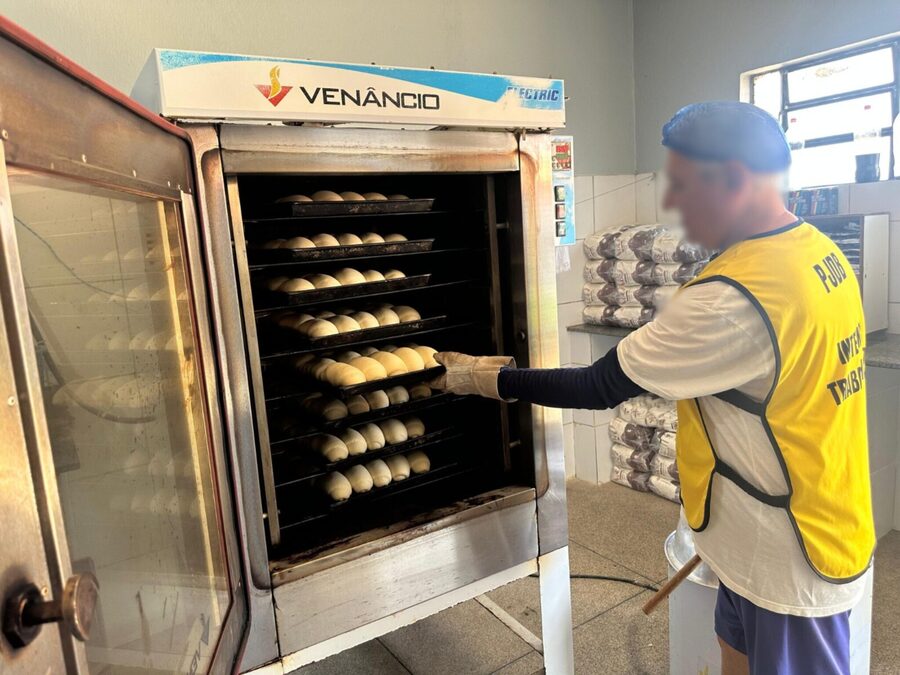Panificação na Penitenciária de Picos gera 1.200 pães por dia