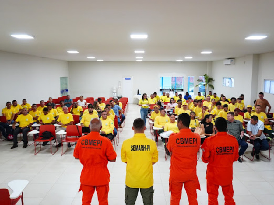 Brigadistas de cinco municípios do Vale do Canindé recebem formação para combate a incêndios florestais