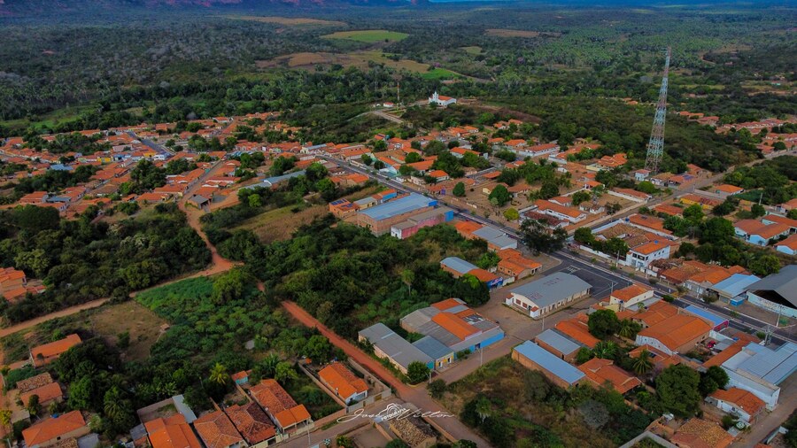 Imagem aérea da cidade de Manoel Emídio–PI Imagem aérea da cidade de Manoel Emídio–PI - Foto: APPM