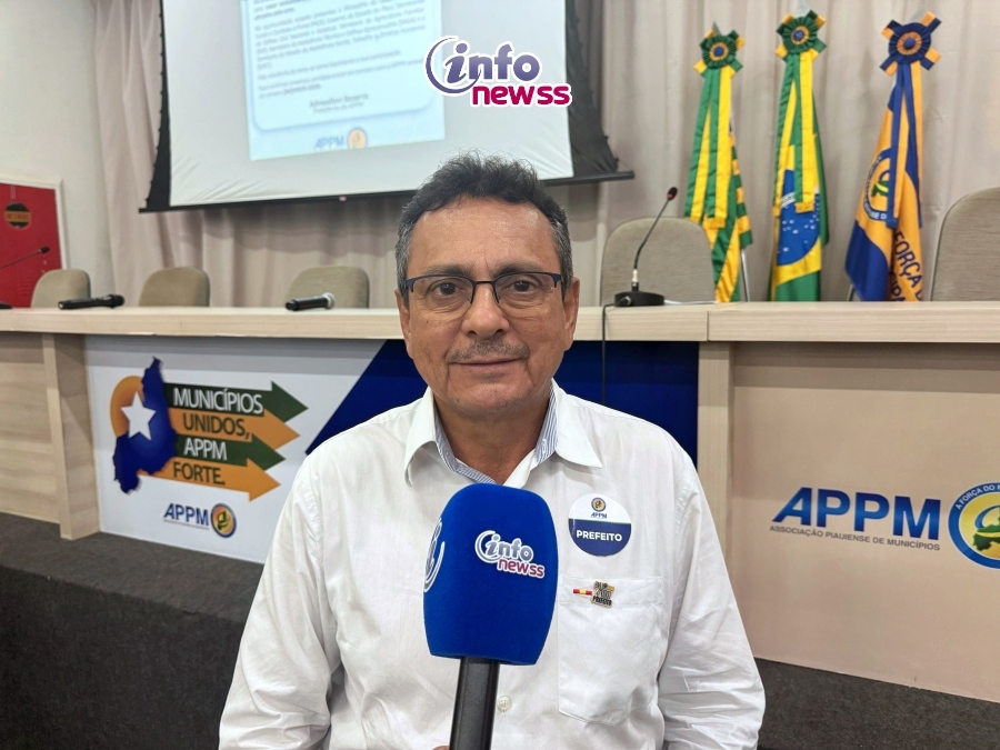 Prefeito Edson Carvalho relata impactos da seca e ações em Francisco Santos durante reunião na APPM - Prefeito de Francisco Santos-PI, Edson Carvalho