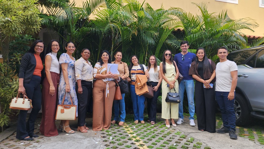 Secretaria de Educação de Araripina participa de capacitação em Recife para implantação do Programa Qualifica Araripina