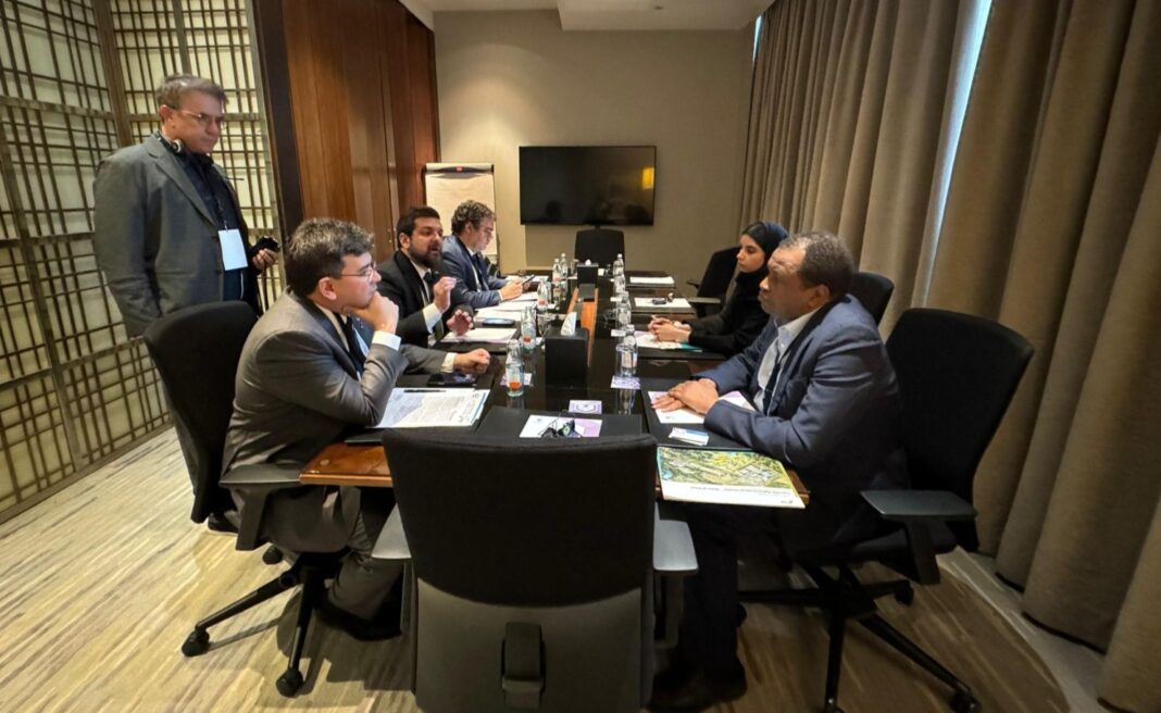 Rafael Fonteles projeta parcerias com empresas da Arábia Saudita para investimentos em hidrogênio verde e agronegócio