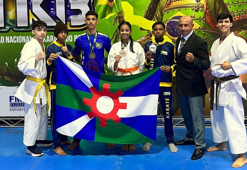 Alunos de escola cívico militar de Picos ganham medalhas na Copa do Brasil de Karatê