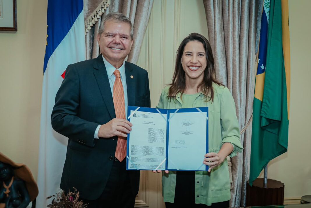 Governo de Pernambuco e TJPE assinam financiamento para modernizar o Judiciário