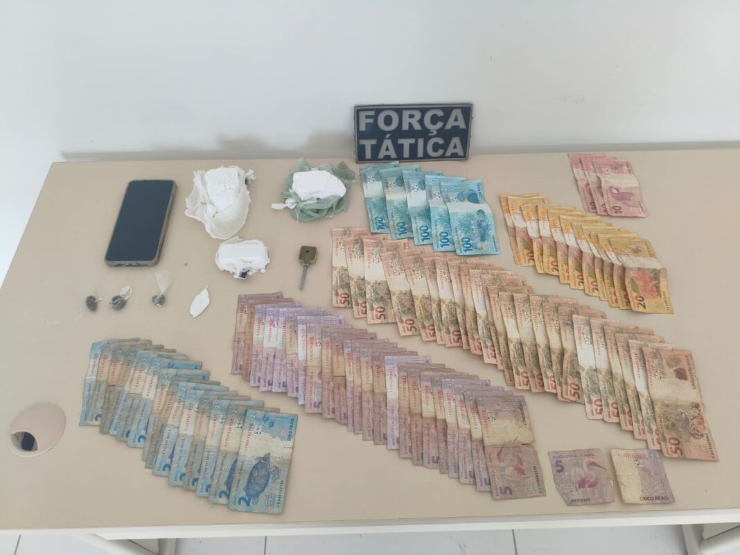 Polícia Militar apreende drogas e dinheiro em Conceição do Canindé após denúncia anônima