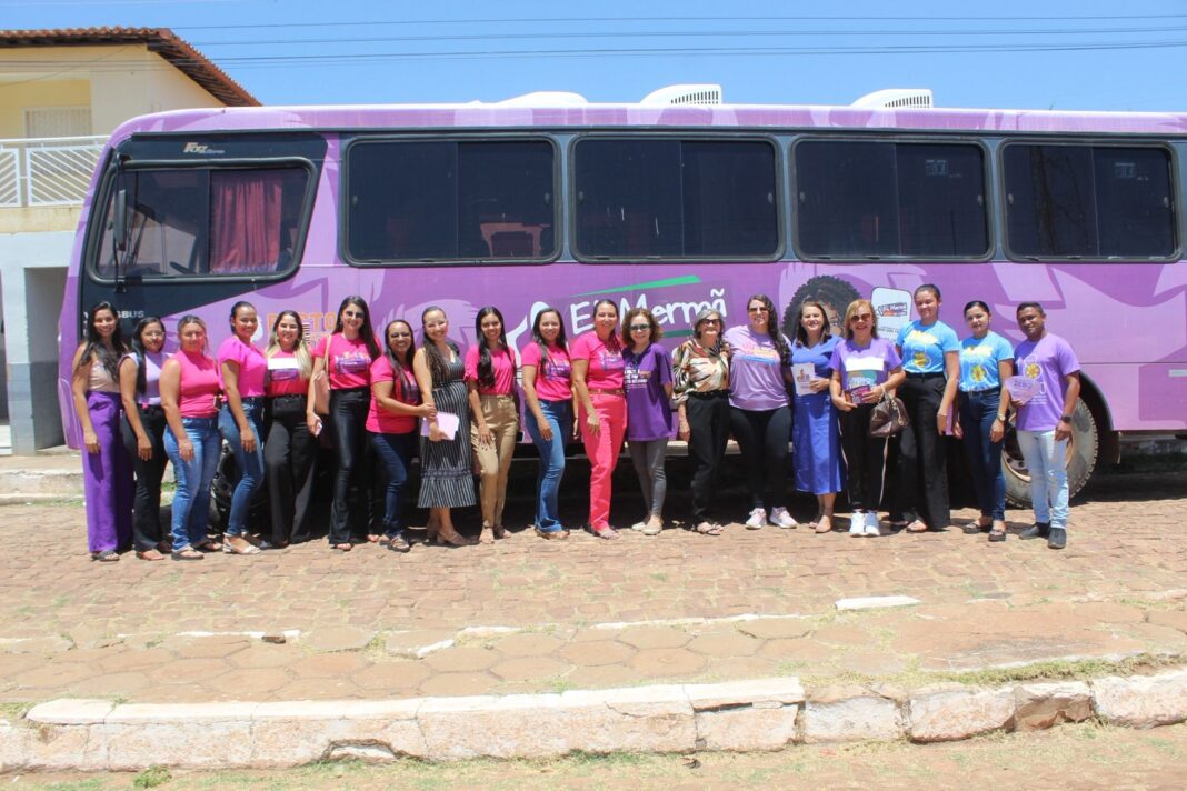 Ônibus Lilás leva ações de enfrentamento à violência contra as mulheres para Itainópolis