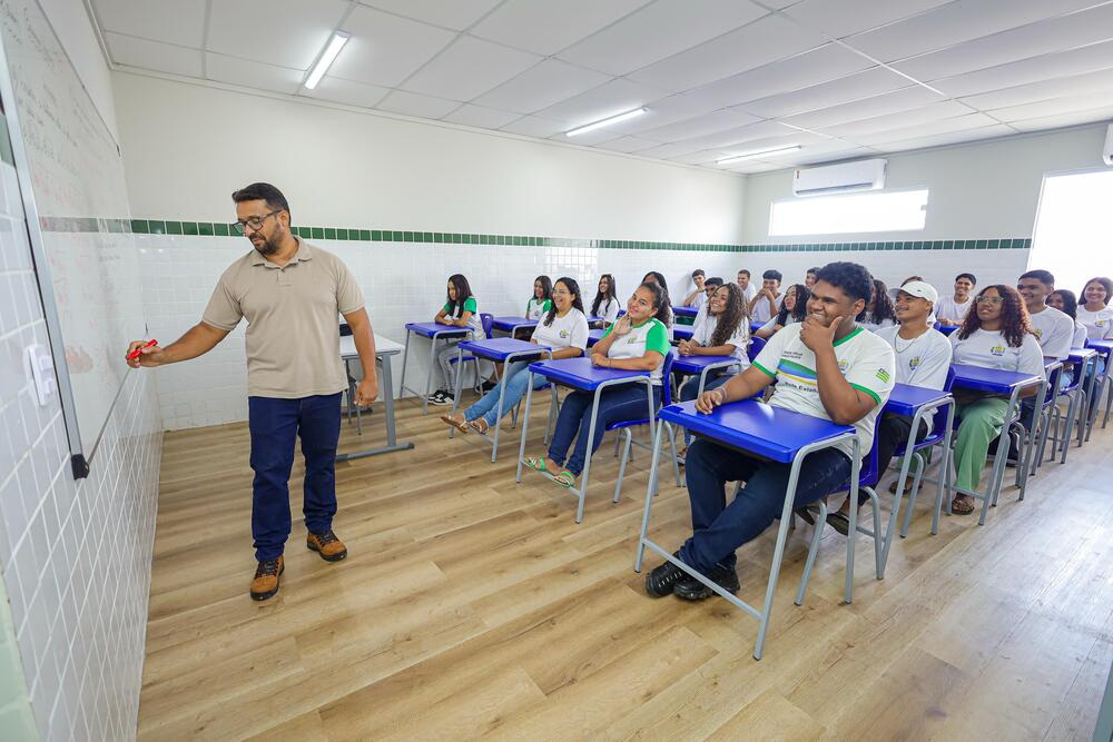 Sala de aula da rede estadual do Piauí - Professor da rede estadual do Piauí