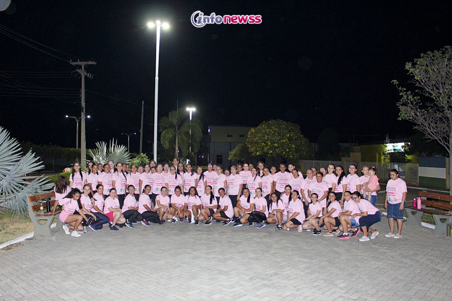 IMG_9977Caminhada e aulão de zumba mobilizam população de Belém do Piauí na campanha Outubro Rosa